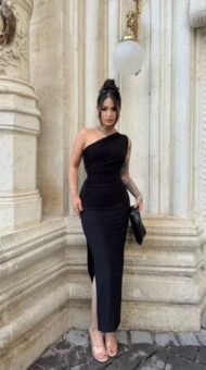 Black one-sleeved long dress with lace